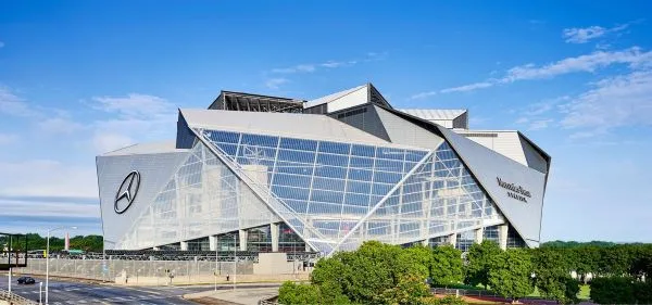 亞特蘭大球場位於新澤西州東盧瑟福