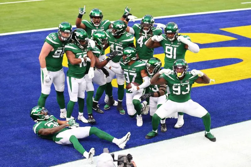 美國紐約的大都會人壽體育場為國家美式足球聯盟（NFL）紐約巨人與紐約噴射機的主場館